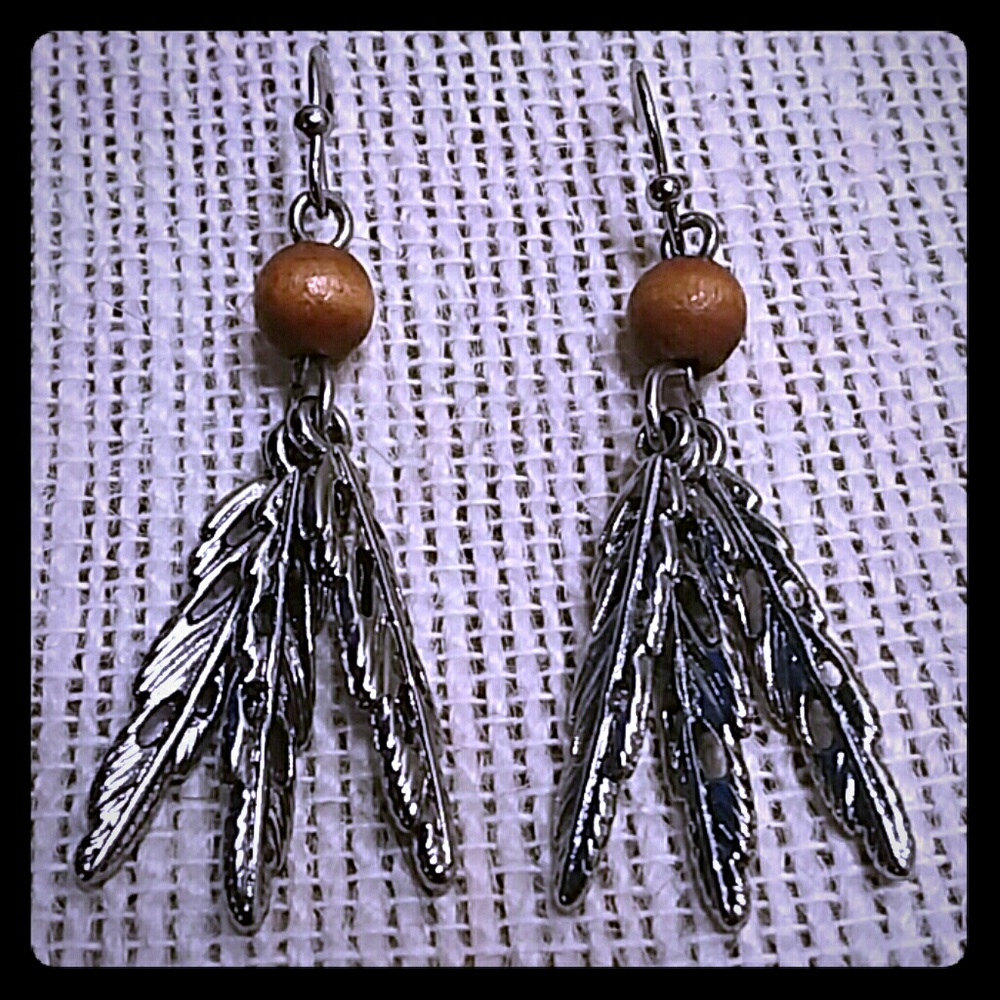 Lia Sophia Silver Feather Earrings